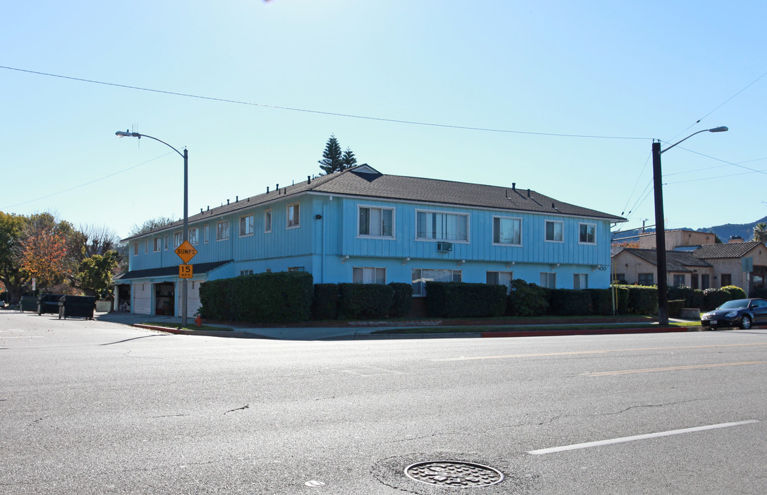 400 W Alameda Ave in Burbank, CA - Building Photo