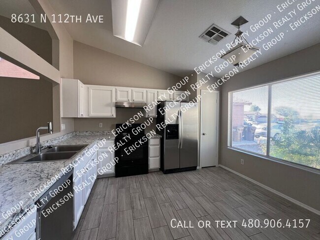 8631 N 112th Ave in Peoria, AZ - Building Photo - Building Photo