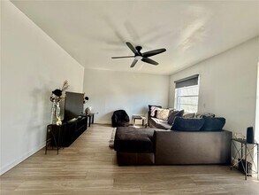 2507 N Alafaya Trail in Orlando, FL - Building Photo - Building Photo