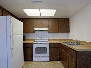 14193 Old Olga Rd in Ft. Myers, FL - Foto de edificio - Building Photo