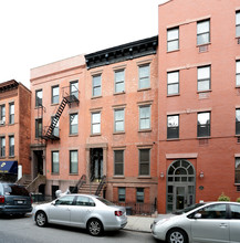 548 Henry St in Brooklyn, NY - Foto de edificio - Building Photo