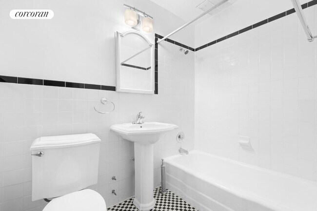 414 E 88th St in New York, NY - Building Photo - Building Photo