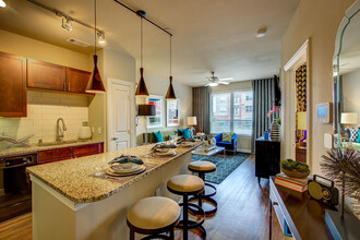 Keller Springs Crossing in Carrollton, TX - Building Photo - Interior Photo