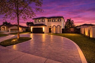 15045 SW 38th Terrace in Miami, FL - Building Photo