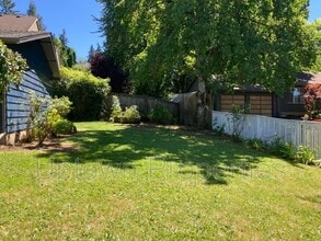 16620 SW Oak St in Beaverton, OR - Building Photo - Building Photo