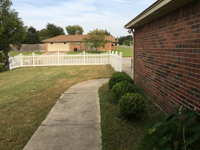 property at 6746 Trail Lake Dr