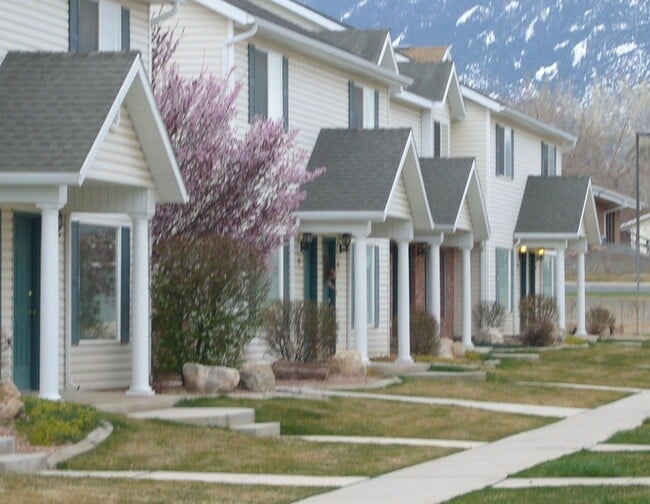 property at 1148 N Northfield Rd