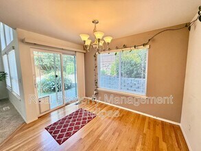 2430 195th St SE in Bothell, WA - Foto de edificio - Building Photo