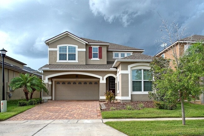 property at 3013 Jardin St