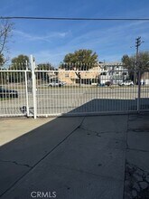 5618 Venice Blvd., Unit 033 in Los Angeles, CA - Building Photo - Building Photo