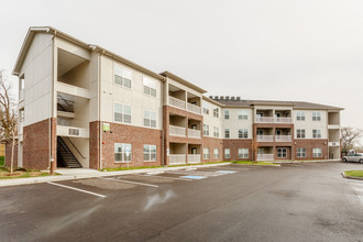 Residences at Woodbine Park in Nashville, TN - Foto de edificio - Building Photo