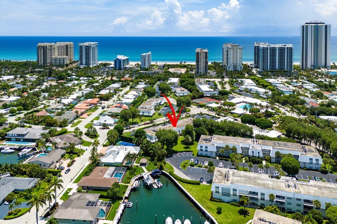 1205 Sandy Ln in West Palm Beach, FL - Building Photo