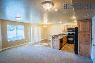 961 N 1075 W in Layton, UT - Building Photo
