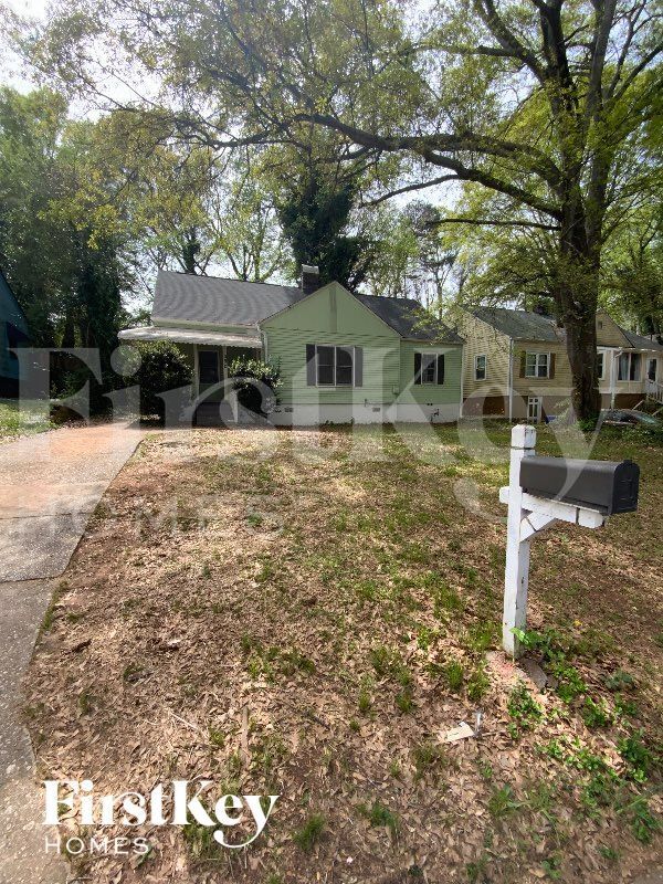 property at 390 Hillside Dr SW