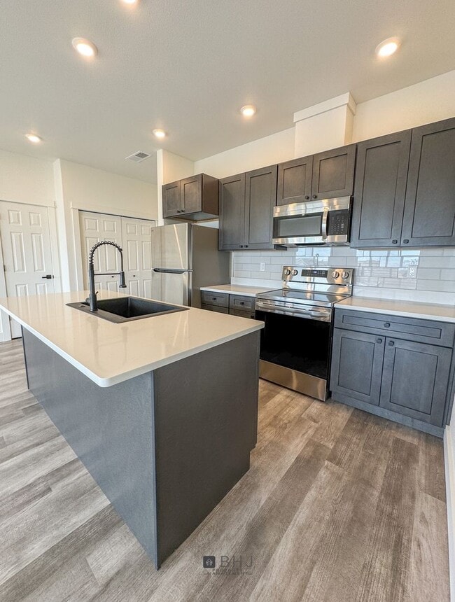 property at 981 Covey Run Rd
