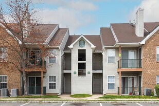 Countryside Apartments in Somerset, NJ - Building Photo