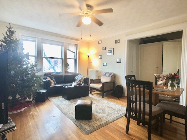 1607 Commonwealth Avenue, Unit 10 in Boston, MA - Foto de edificio - Building Photo