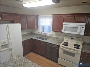 1207 Blue Jay Ln in Richmond, VA - Building Photo - Building Photo