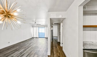 Maya's Condominiums in Scottsdale, AZ - Building Photo