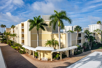 Country Gardens in Naples, FL - Foto de edificio - Building Photo