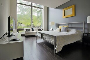 911 S Clark St in Chicago, IL - Building Photo