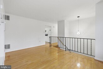 4904 Hollywood Rd in College Park, MD - Building Photo - Building Photo