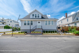 2 Via Ripa Wy in Sea Bright, NJ - Foto de edificio - Building Photo