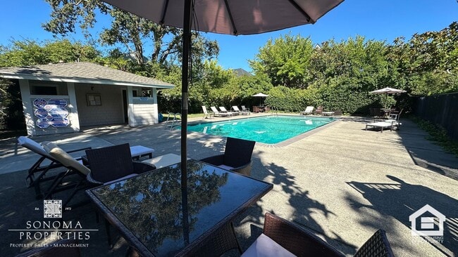 783 W Spain St in Sonoma, CA - Building Photo - Building Photo