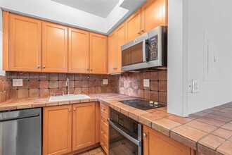 8144 Harding Ave in Miami Beach, FL - Building Photo - Building Photo