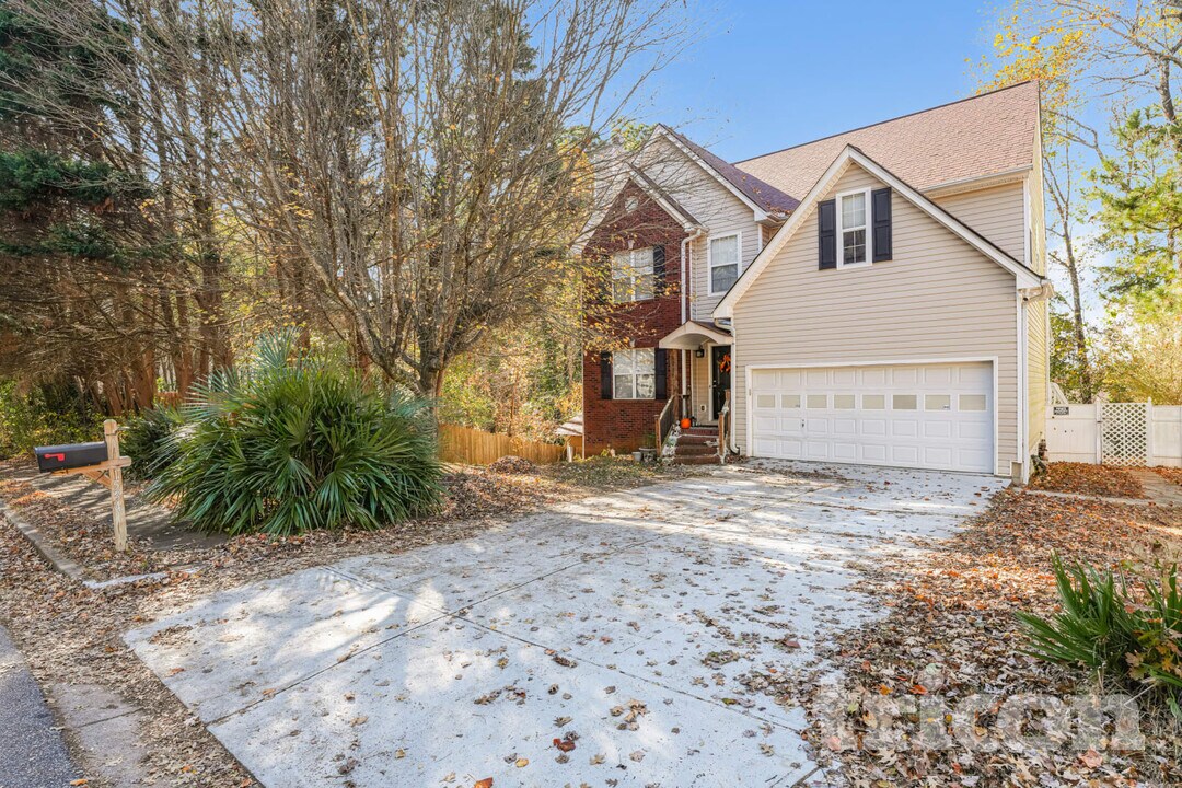 1534 Hayden Mill Way in Lawrenceville, GA - Building Photo