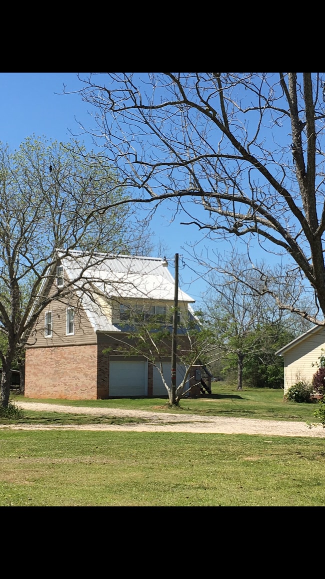 9330 Hodge Nursery Rd Rentals in Irvington, AL