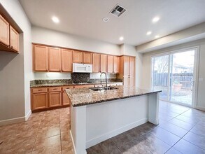 1808 Spokane Rd in West Sacramento, CA - Building Photo - Building Photo