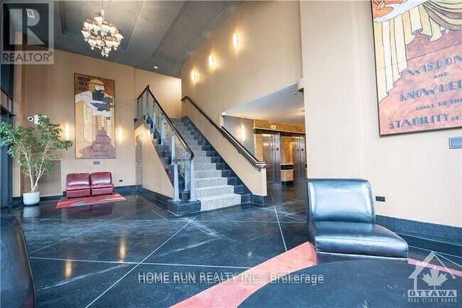 245 Kent St in Ottawa, ON - Building Photo - Building Photo