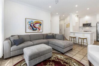 2199 Chianti Pl in Palm Harbor, FL - Building Photo - Building Photo