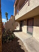 1957 Mesquite Ave, Unit 14 in Lake Havasu City, AZ - Building Photo