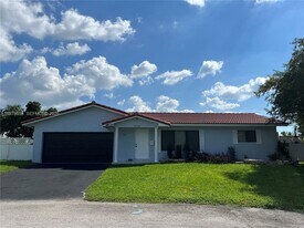 7520 NW 44th Ct in Coral Springs, FL - Building Photo