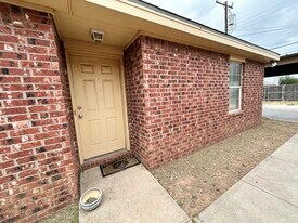 1106 82nd St in Lubbock, TX - Building Photo