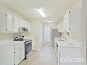 121 Green Rose Rd in Columbia, SC - Foto de edificio - Building Photo