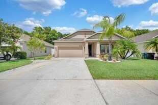 5335 NW Wisk Fern Cir in Port St. Lucie, FL - Building Photo