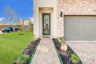 152 Knightsbridge Park Ln in Houston, TX - Building Photo - Building Photo