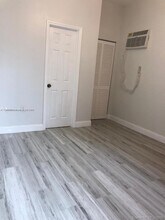 6200 Dewey St in Hollywood, FL - Foto de edificio - Building Photo