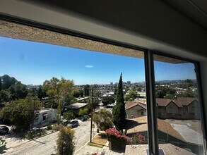 4003 Sunset Dr in Los Angeles, CA - Building Photo - Building Photo