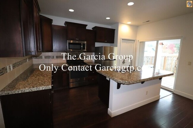 1129 Lilac St in Forest Grove, OR - Building Photo - Building Photo