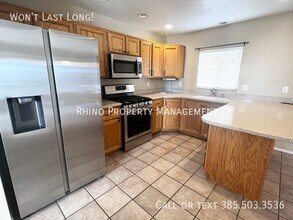 460 E 3650 N in North Ogden, UT - Building Photo - Building Photo