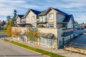 32059 Hillcrest Ave in Abbotsford, BC - Building Photo - Building Photo