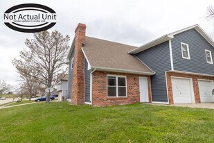 1918 Mirtle Grove Ct in Columbia, MO - Building Photo