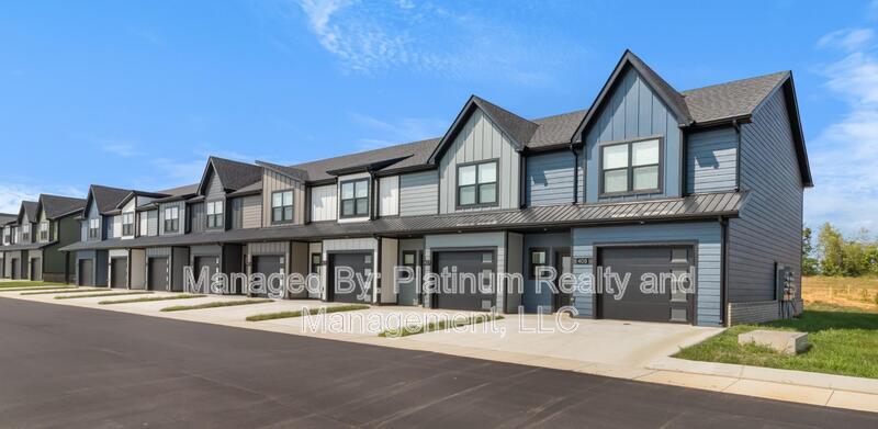 407 Jonathan Wade Cir in Clarksville, TN - Building Photo