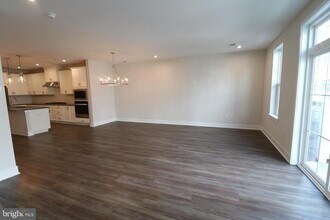 5105 Donatello Dr in Princeton, NJ - Building Photo - Building Photo