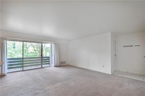 6100 Sanlin Dr in Carnot-Moon, PA - Building Photo - Building Photo