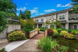 The Lodge at Redmond Ridge in Redmond, WA - Building Photo